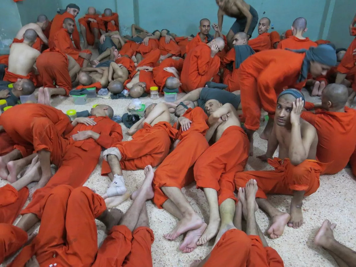 Доклад Amnesty раскрывает факты пыток и смерти в контролируемых курдами центрах содержания под стражей на северо-востоке Сирии