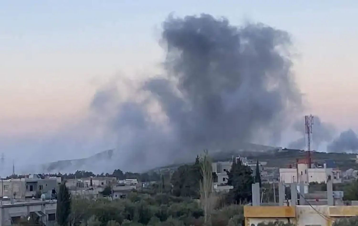 Israeli Airstrikes Near Damascus Target IRGC Center