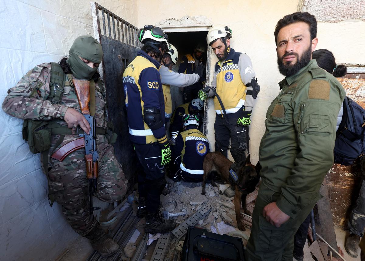 Syrian Transitional Government Vows Justice for Assad Regime’s War Crimes