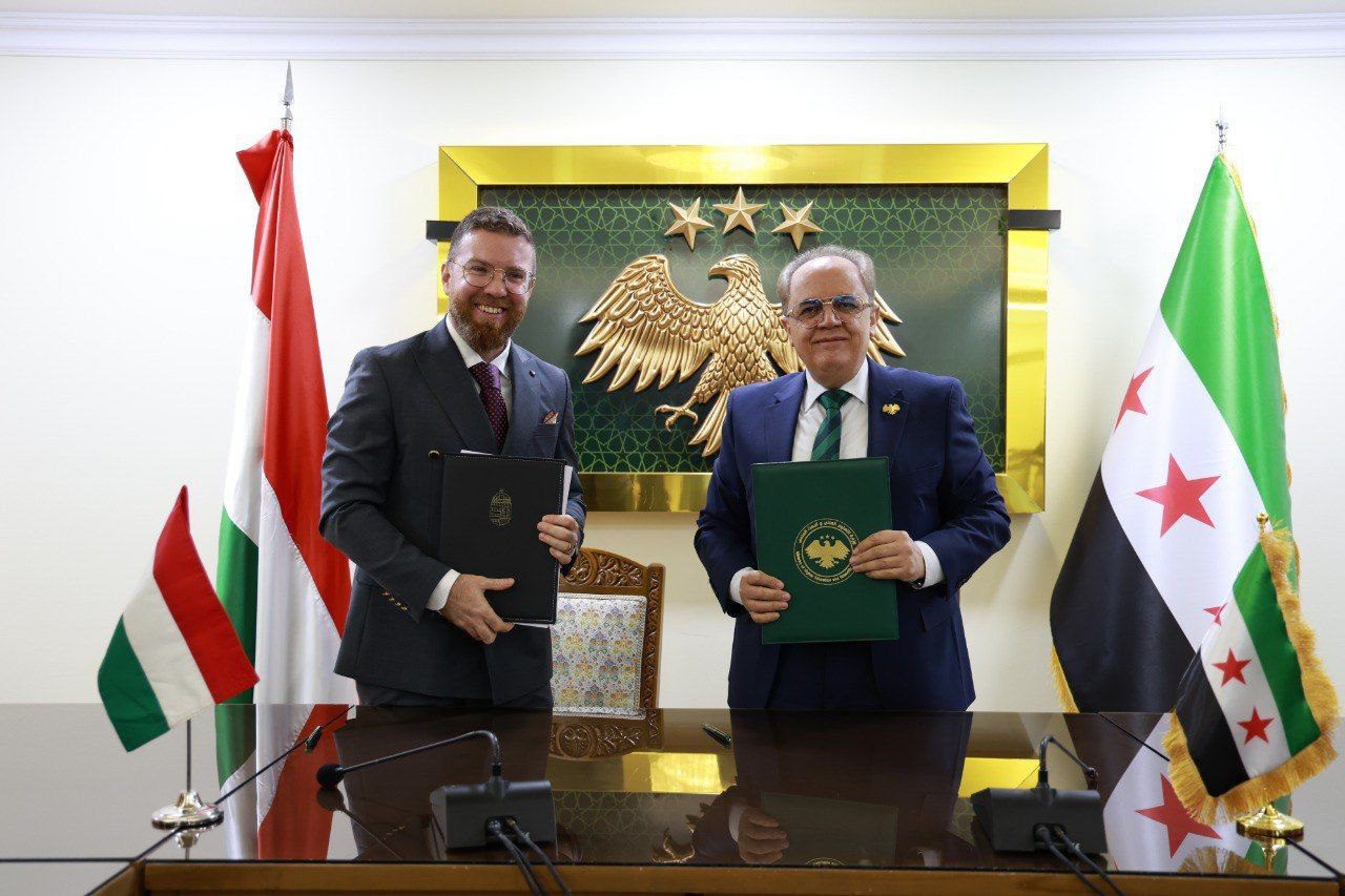 Syria, Hungary Sign Scholarship Agreement for 250 Students