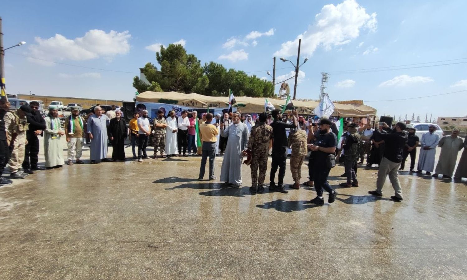 Violence Erupts as Protesters Reject Syrian SIG Leadership
