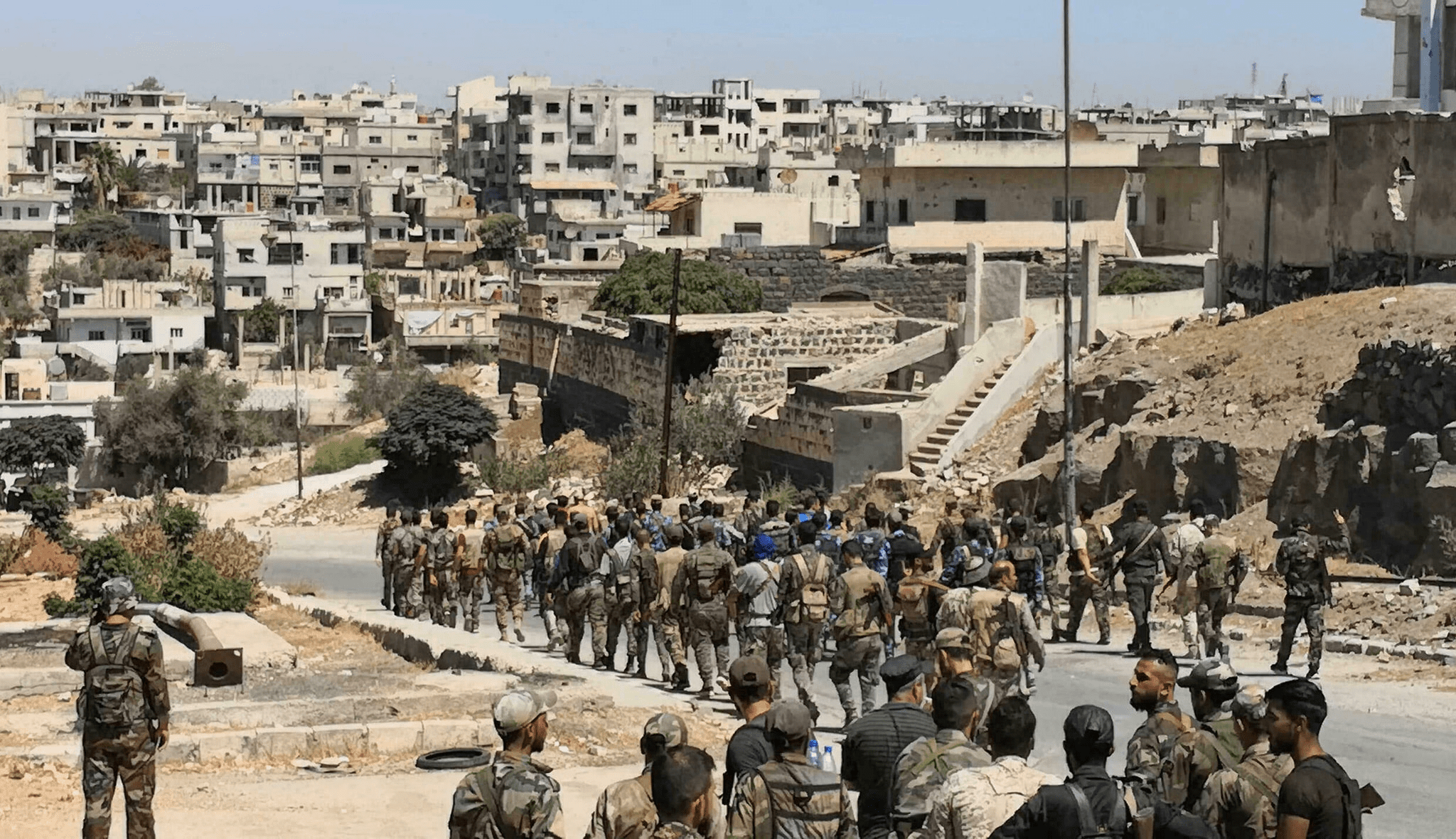 Large Regime Reinforcements in Western Daraa amid Fear among Locals