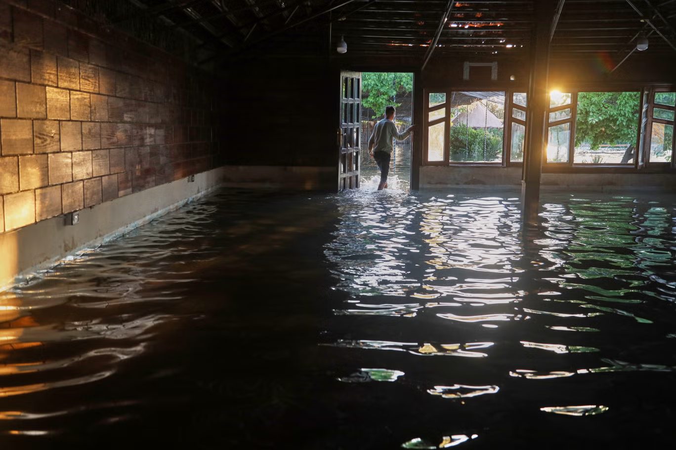 Syrian Ministries Act Quickly to Contain Euphrates Flood Crisis