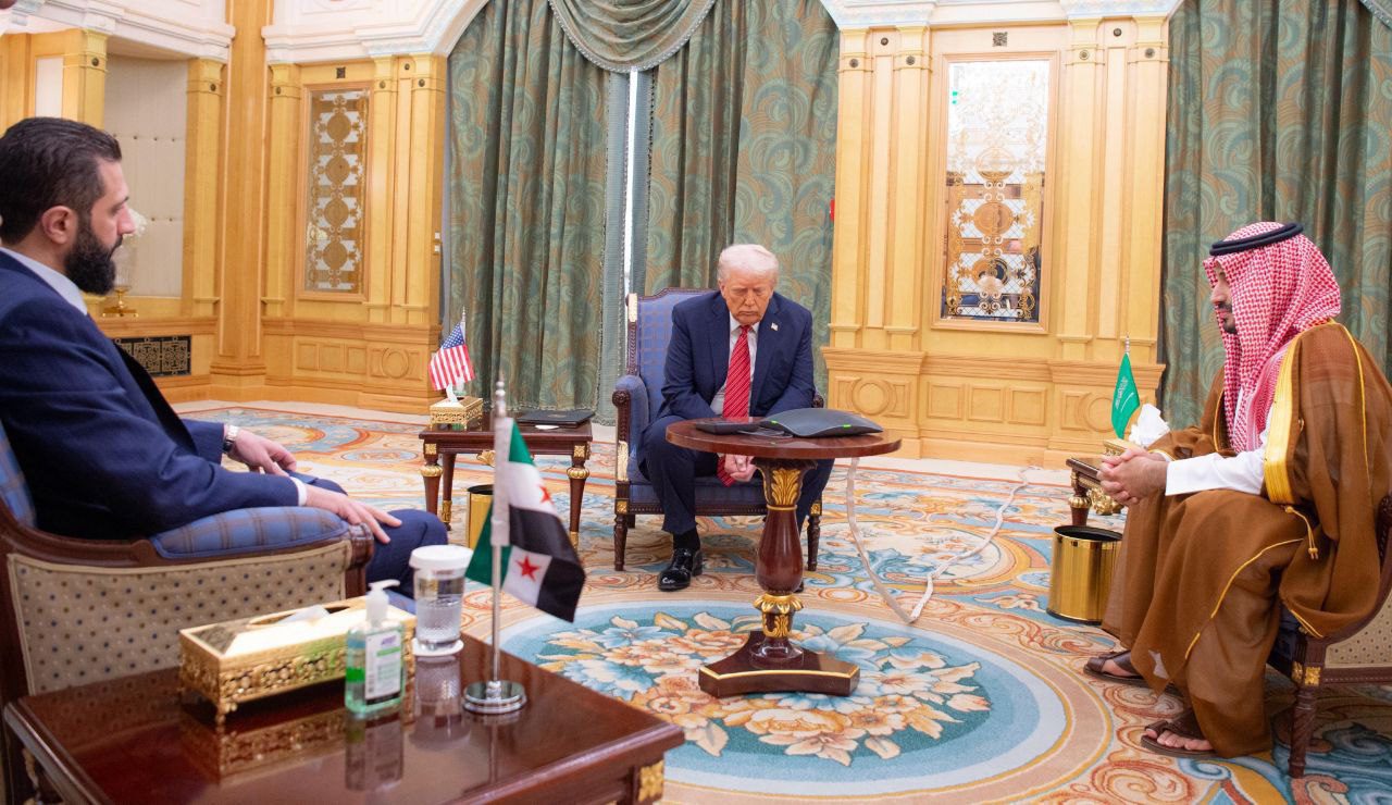 Trump and Sharaa Meet in Riyadh as US Lifts Sanctions on Syria