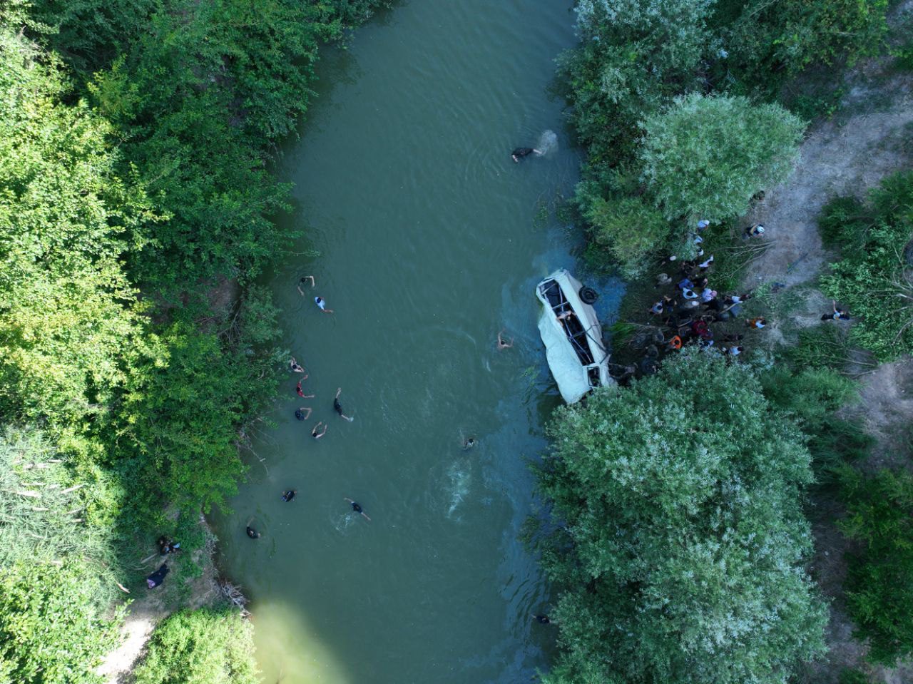 Bus Crash in Northern Syria Claims Seven Lives, Injures Twenty
