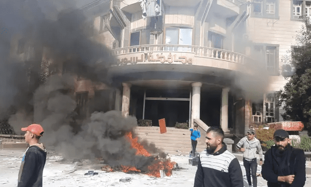 Regime National Defense Pursues Demonstrators in As-Suwayda